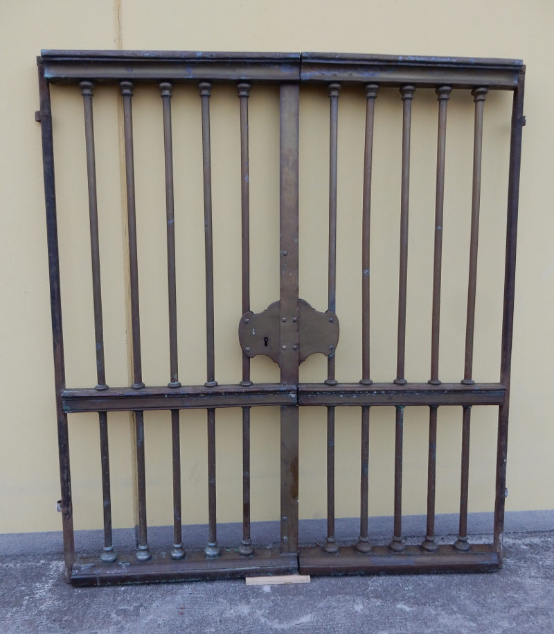 cancello ottone antico